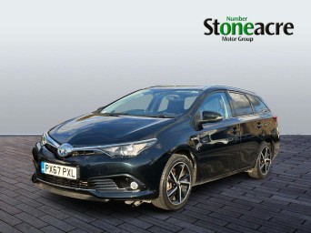 Toyota Auris 1.8 VVT-h Design Touring Sports CVT Euro 6 (s/s) 5dr (Safety Sense) PX67PXL Image 3