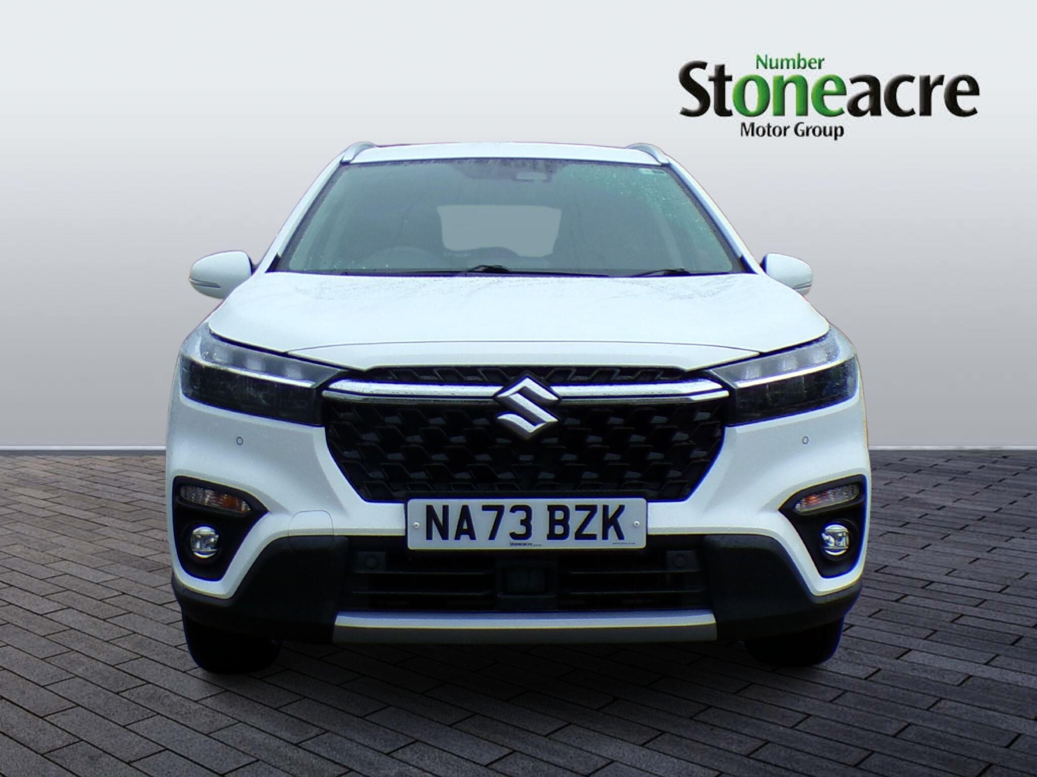 Suzuki S-Cross Hybrid Image 2