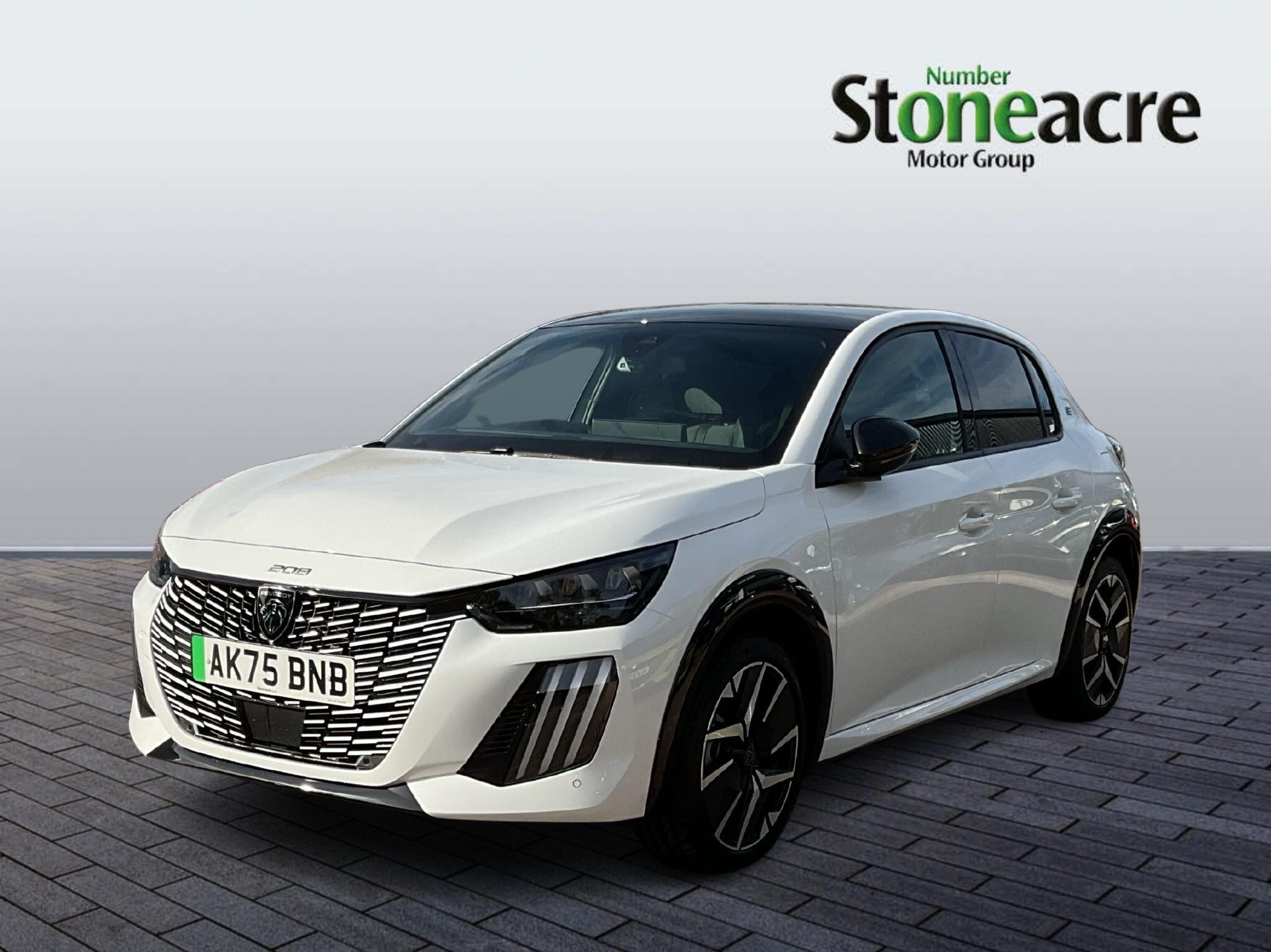 Peugeot E-208 Image 3