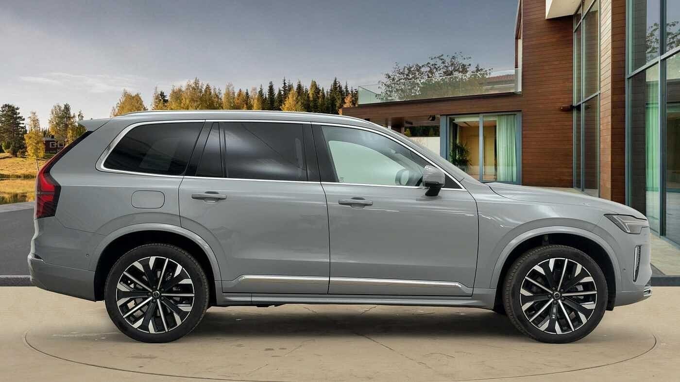 Volvo XC90 Image 2
