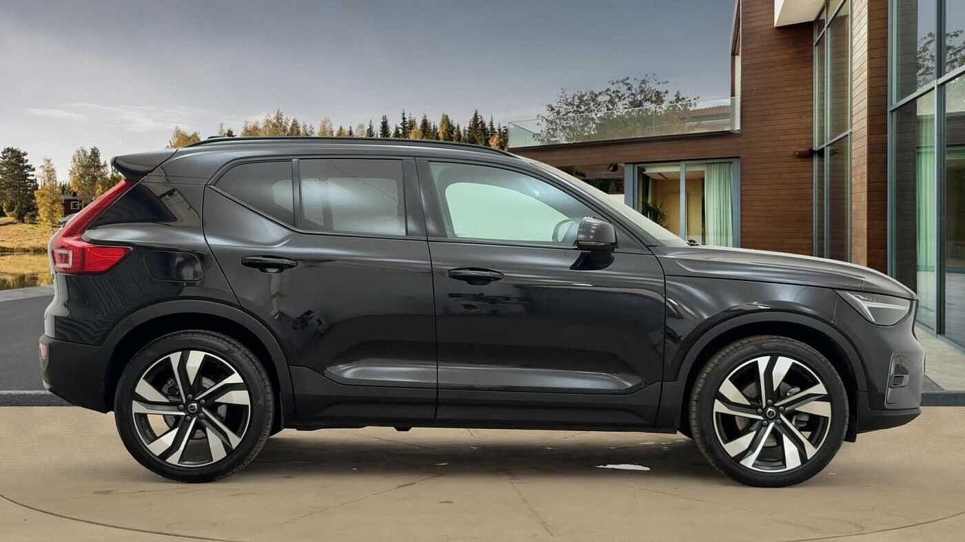 Volvo XC40 Image 2