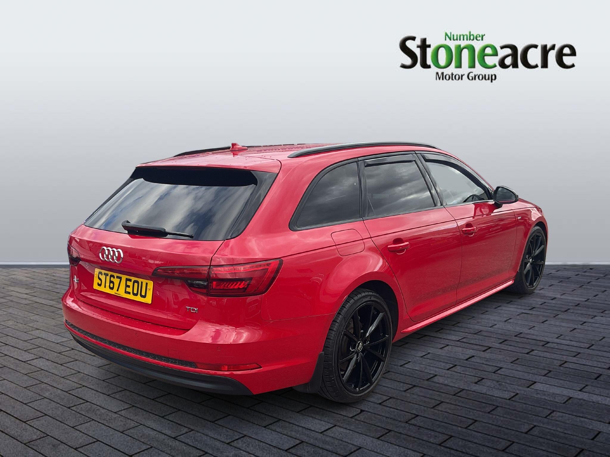 Audi A4 Avant Image 3