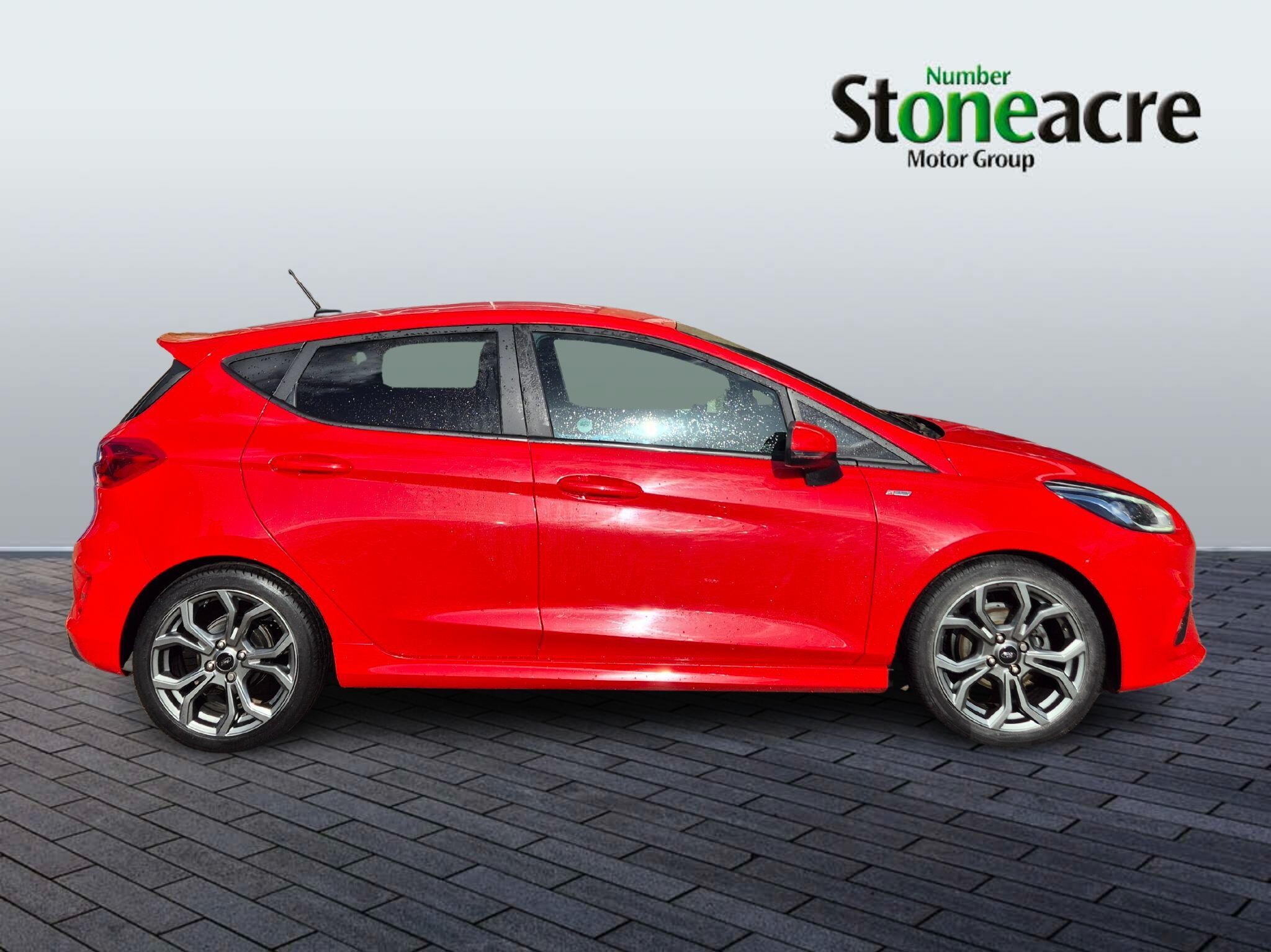 Ford Fiesta Image 2