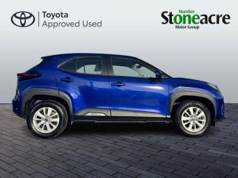 Toyota Yaris Cross 1.5 VVT-h Icon SUV 5dr Petrol Hybrid E-CVT Euro 6 (s/s) (116 ps) NU23ODL Image 2