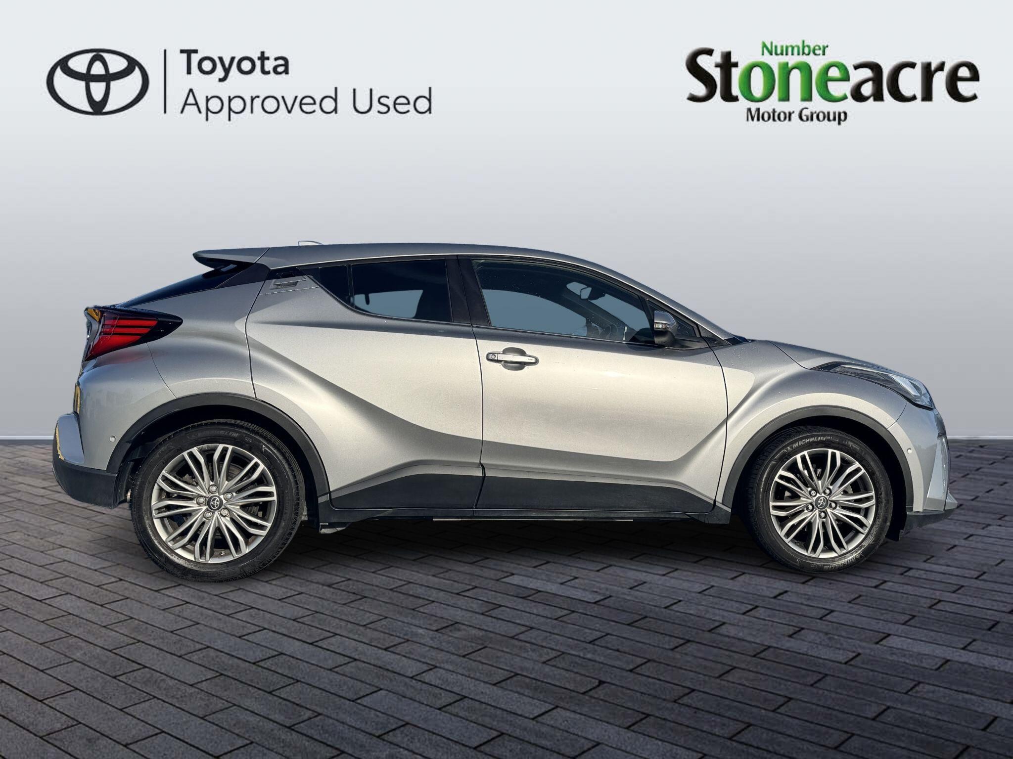 Toyota C-HR Self-Charging Hybrid Image 2
