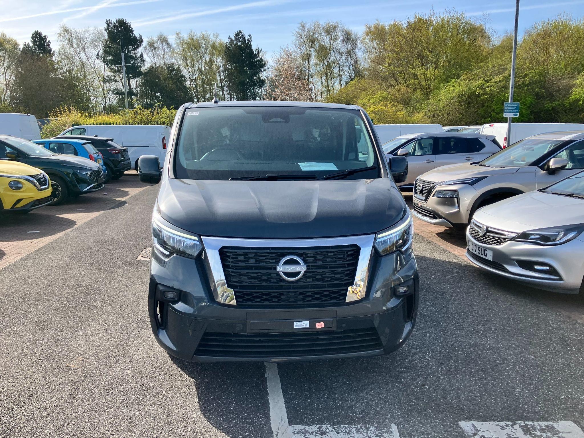 Nissan Primastar Image 2