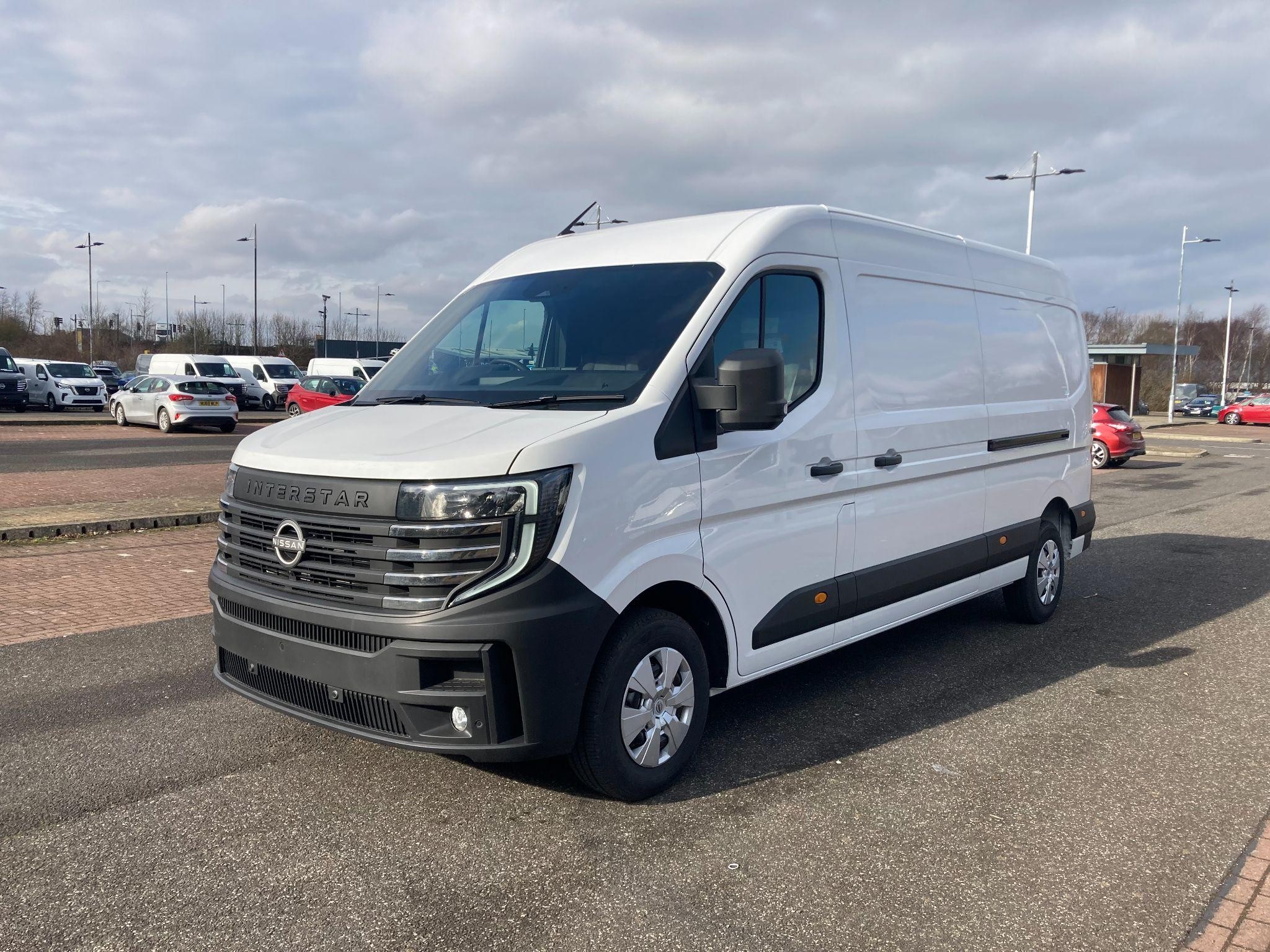 Nissan Interstar Image 3