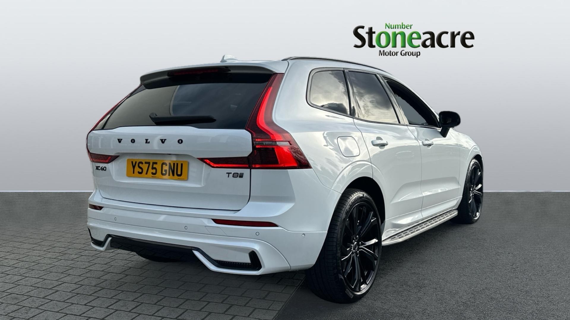 Volvo XC60 Image 2
