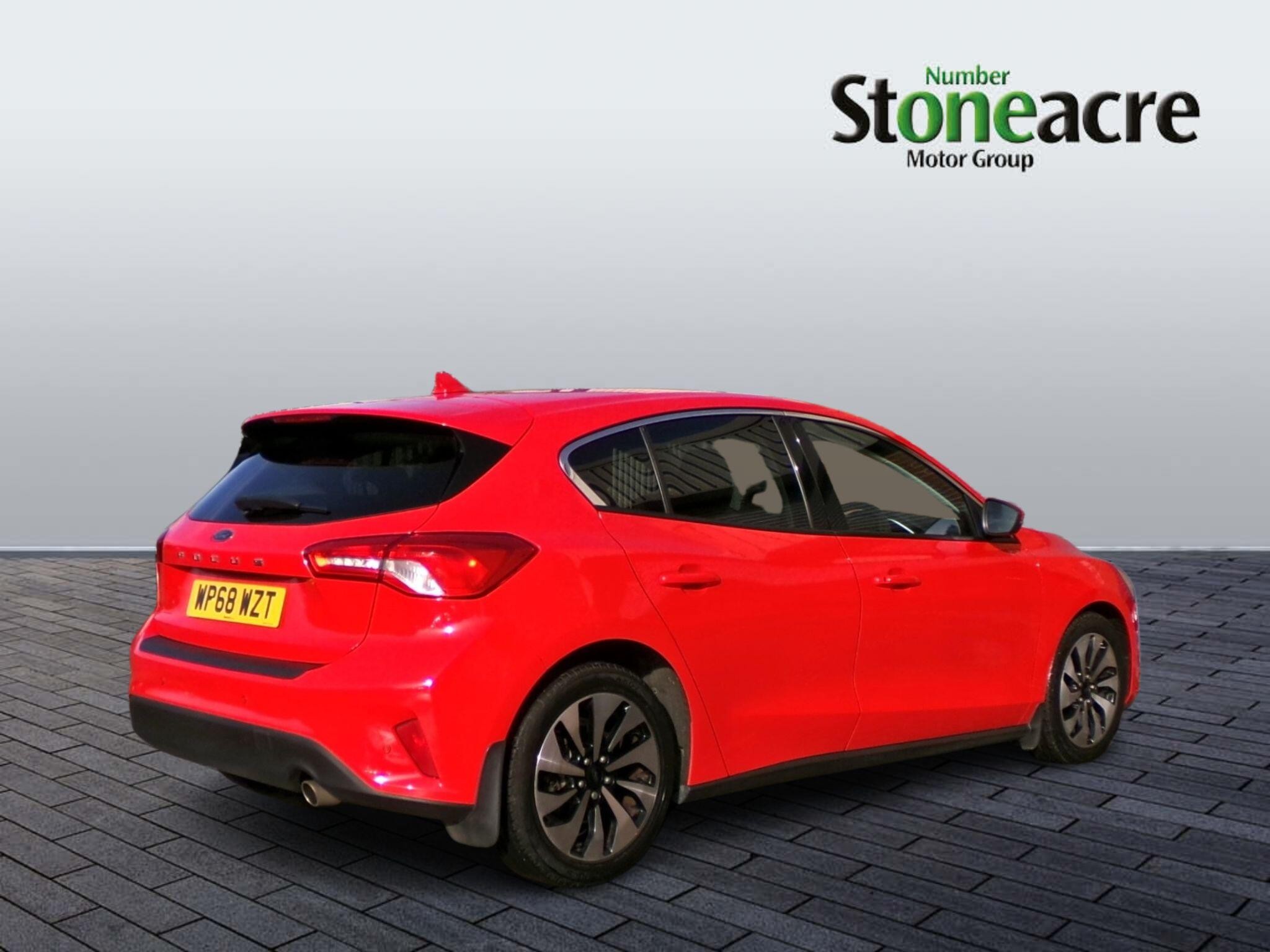 Ford Focus Image 2