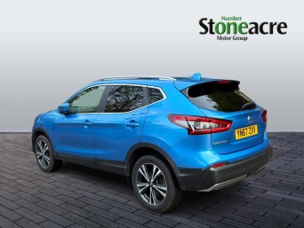 Nissan Qashqai 1.2 DiG-T N-Connecta 5dr YN67ZXV Image 3