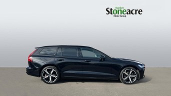 Volvo V60 2.0 B3 MHEV Plus DCT Auto Euro 6 (s/s) 5dr BL23UJR Image 3