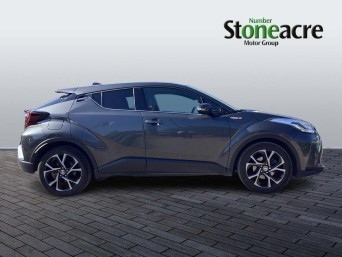Toyota C-HR Self-Charging Hybrid 1.8 Hybrid Design 5dr CVT NU20BMV Image 2