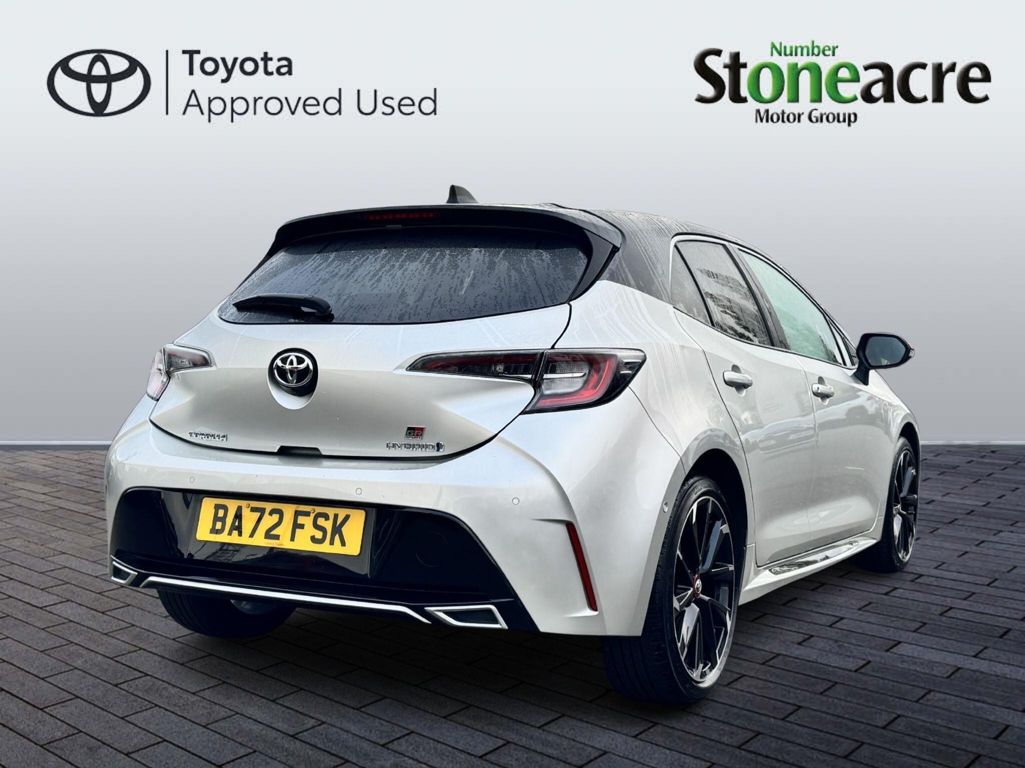 Toyota Corolla Hatchback Image 3