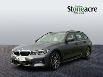BMW 3 Series 2.0 320i Sport Touring Auto Euro 6 (s/s) 5dr NL20XFJ Image 3