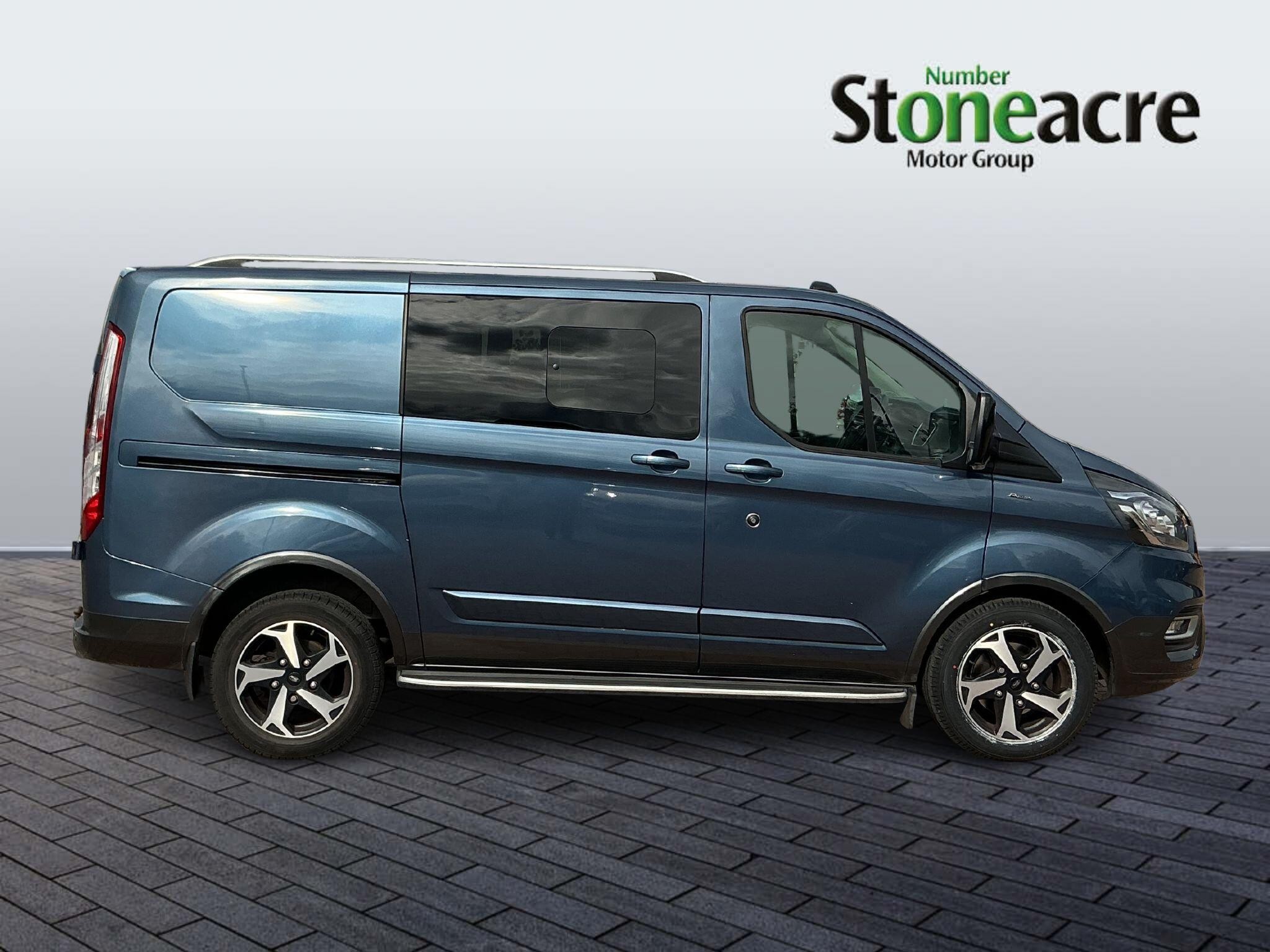 Ford Transit Custom Image 2