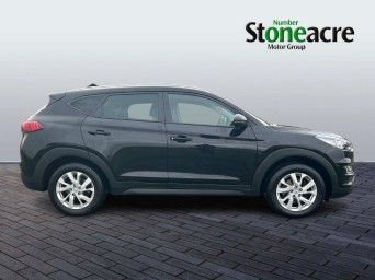 Hyundai TUCSON 1.6 GDi SE Nav 5dr 2WD BG68YHF Image 2