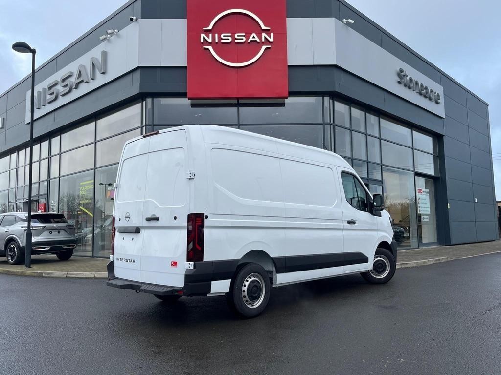 Nissan Interstar Image 3