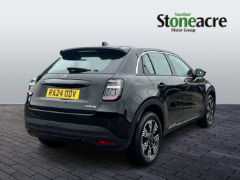 Fiat 600 1.2 MHEV e-DCT Euro 6 (s/s) 5dr RA24ODV Image 2