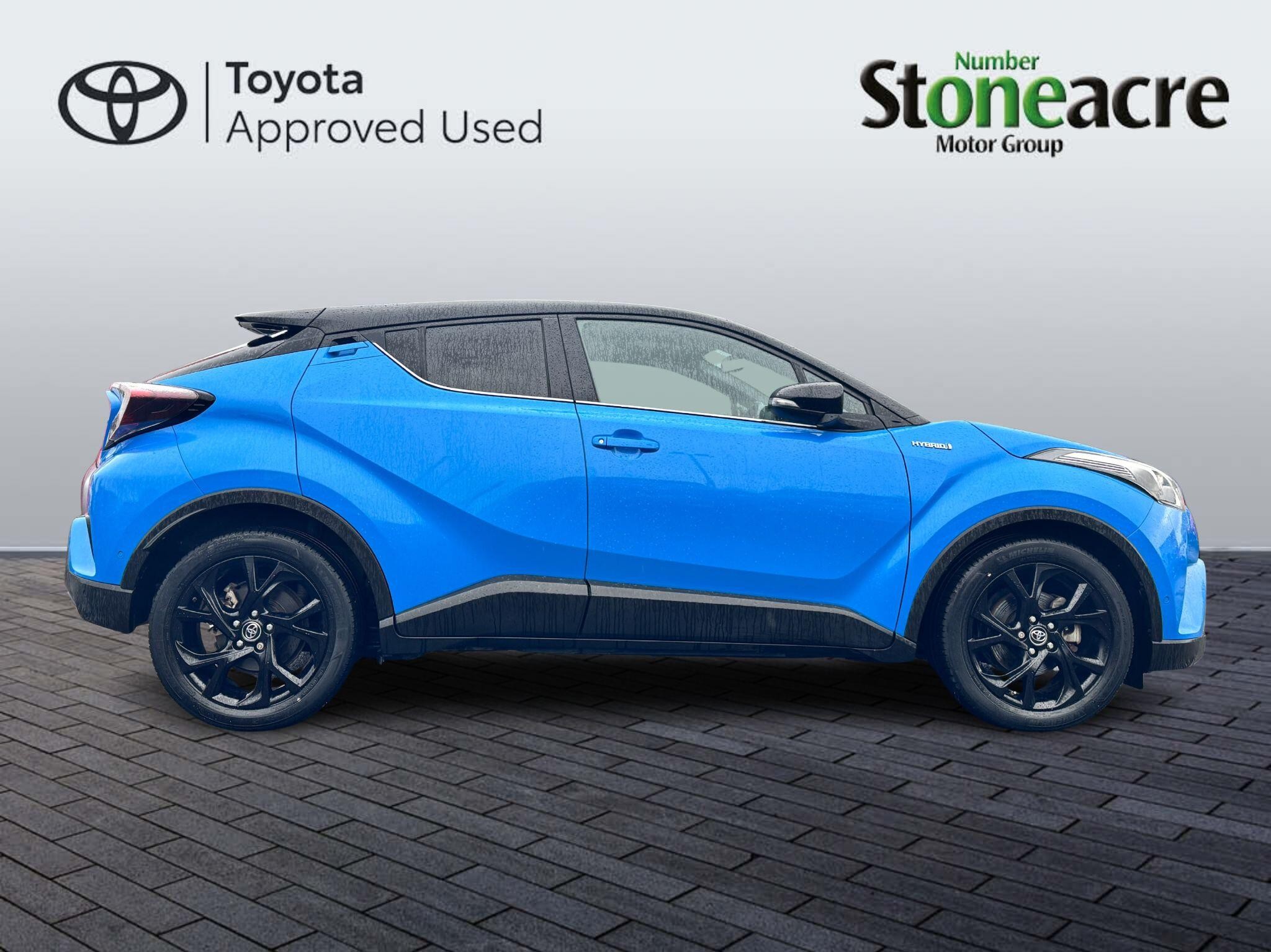 Toyota C-HR Self-Charging Hybrid Image 2