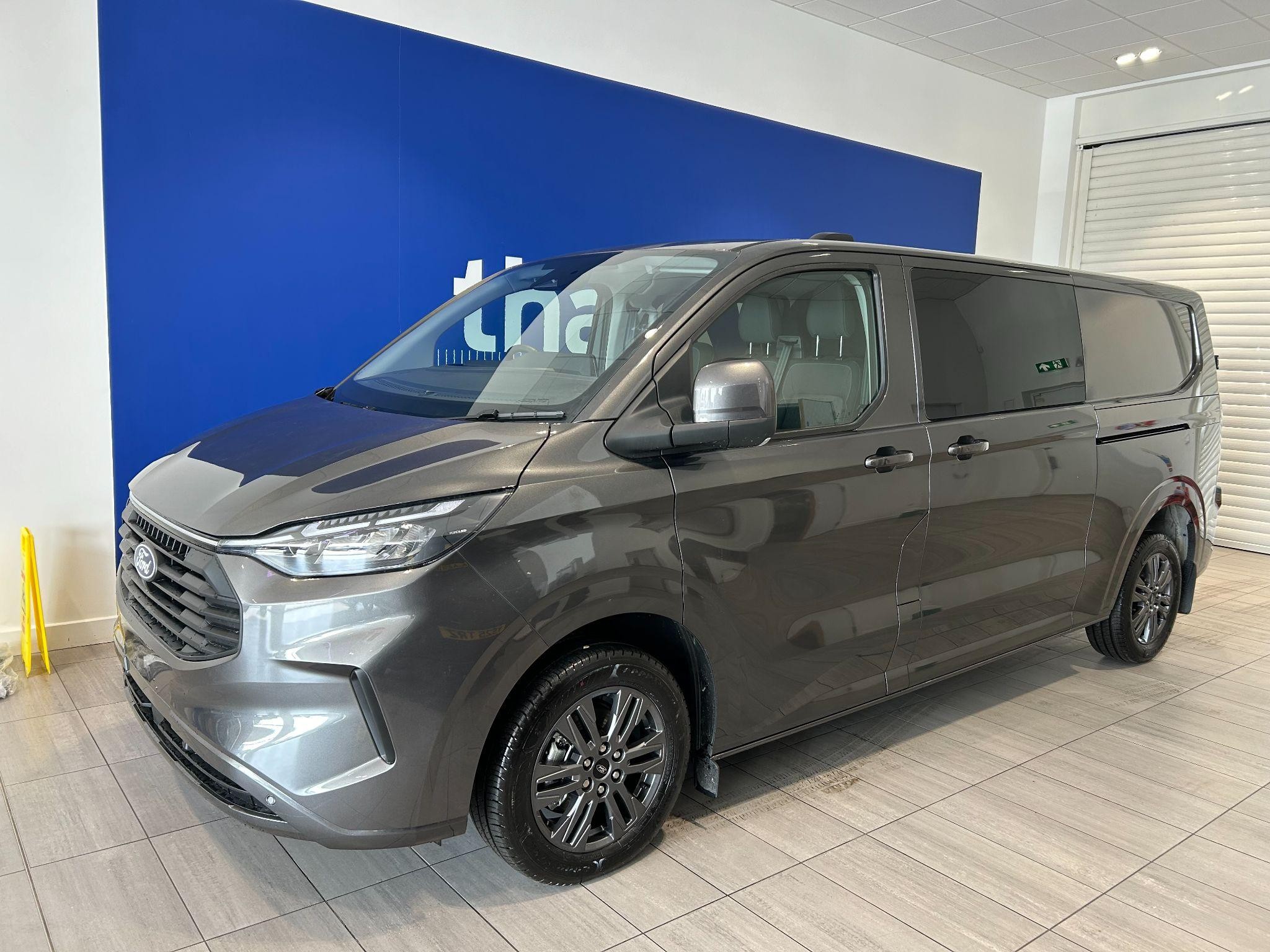 Ford Transit Custom Image 3