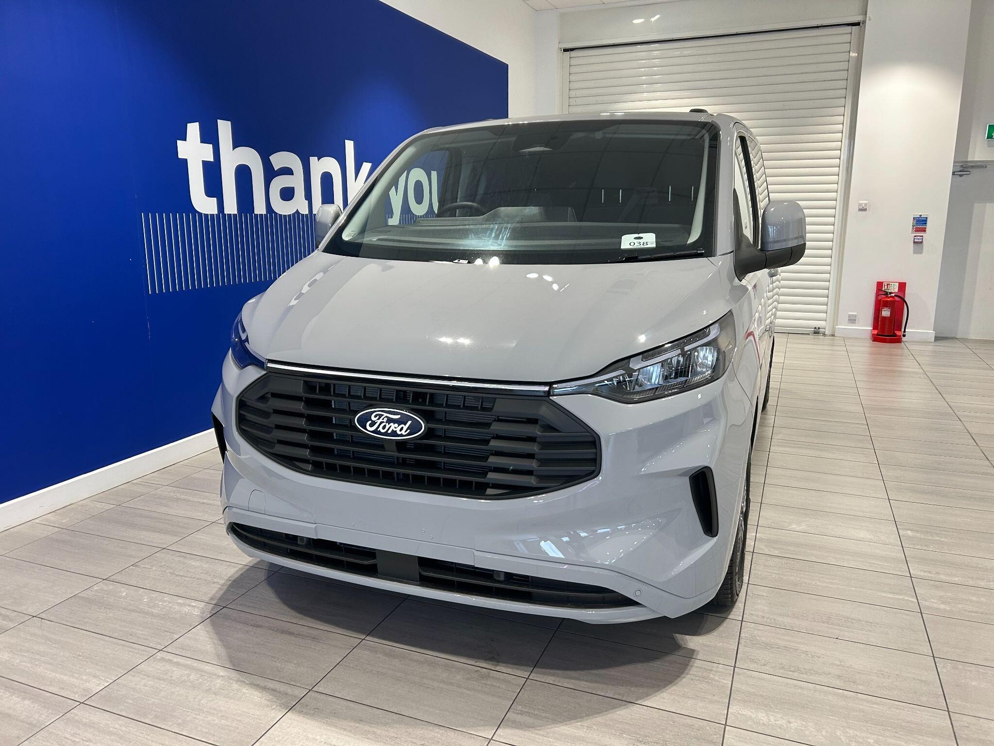 Ford Transit Custom Image 2