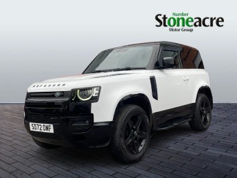 Land Rover Defender 90 3.0 D250 MHEV X-Dynamic SE Auto 4WD Euro 6 (s/s) 3dr SD72OWF Image 3