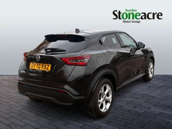 Nissan Juke 1.0 DiG-T N-Connecta 5dr DY70RXZ Image 3