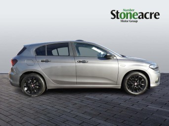Fiat Tipo 1.4 Easy 5dr YP19CTJ Image 2