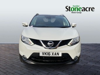 Nissan Qashqai 1.5 dCi N-Connecta 5dr VK16XAN Image 2