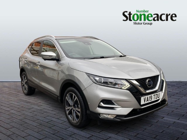 Nissan Qashqai 1.3 DiG-T N-Connecta 5dr VA19TDU Image 1