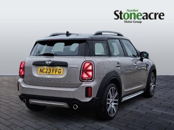 MINI Countryman 2.0 Cooper S Exclusive Steptronic Euro 6 (s/s) 5dr NC23FFG Image 3