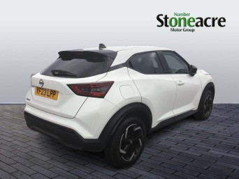 Nissan Juke 1.0 DiG-T N-Connecta 5dr YF23LPP Image 3