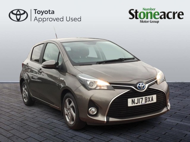Toyota Yaris 1.5 Hybrid Icon 5dr CVT NJ17BXA Image 1