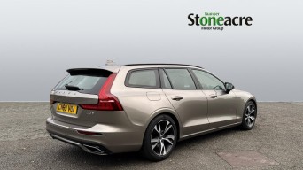 Volvo V60 2.0 D3 R-Design Euro 6 (s/s) 5dr CN69VOA Image 2