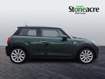 MINI Hatch 1.5 Cooper Euro 6 (s/s) 3dr YK66JDB Image 2