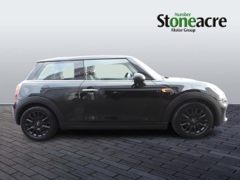 MINI Hatch One 3-Door Hatch NL15WCA Image 2