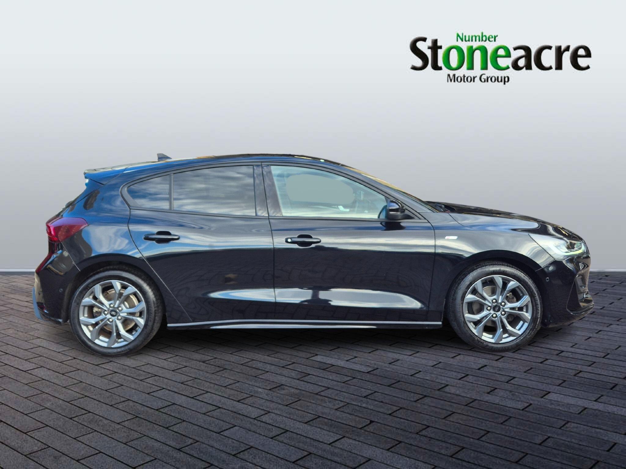 Ford Focus Image 2