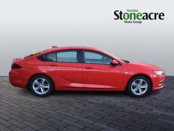 Vauxhall Insignia 1.5i Turbo ecoTEC Design Grand Sport Euro 6 (s/s) 5dr YY67JHK Image 2