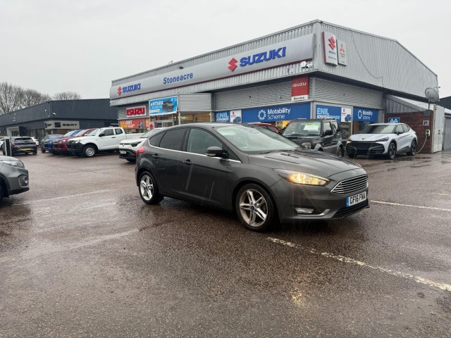 Ford Focus 1.5 TDCi Titanium Hatchback 5dr Diesel Manual Euro 6 (s/s) (120 ps) CF16FNA Image 1