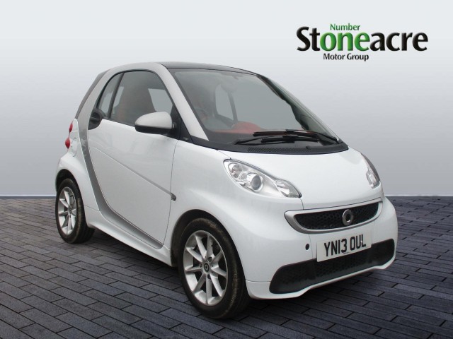 Smart FORTWO 1.0 Passion SoftTouch Euro 5 2dr YN13OUL Image 1