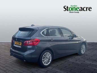BMW 2 Series Active Tourer 2.0 220d Luxury Auto Euro 6 (s/s) 5dr CU16JZW Image 3