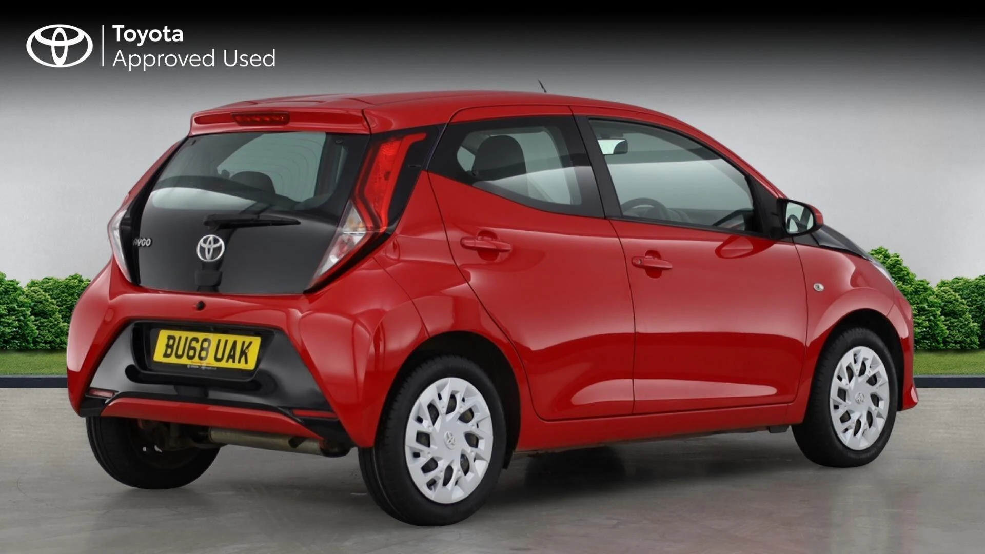 Toyota Aygo 1.0 VVT-i X-Play 5dr BU68UAK Image 3