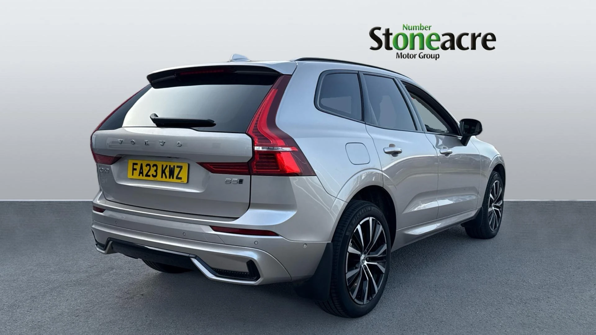 Volvo XC60 Ultimate Dark B5 (250 hp) FA23KWZ Image 2