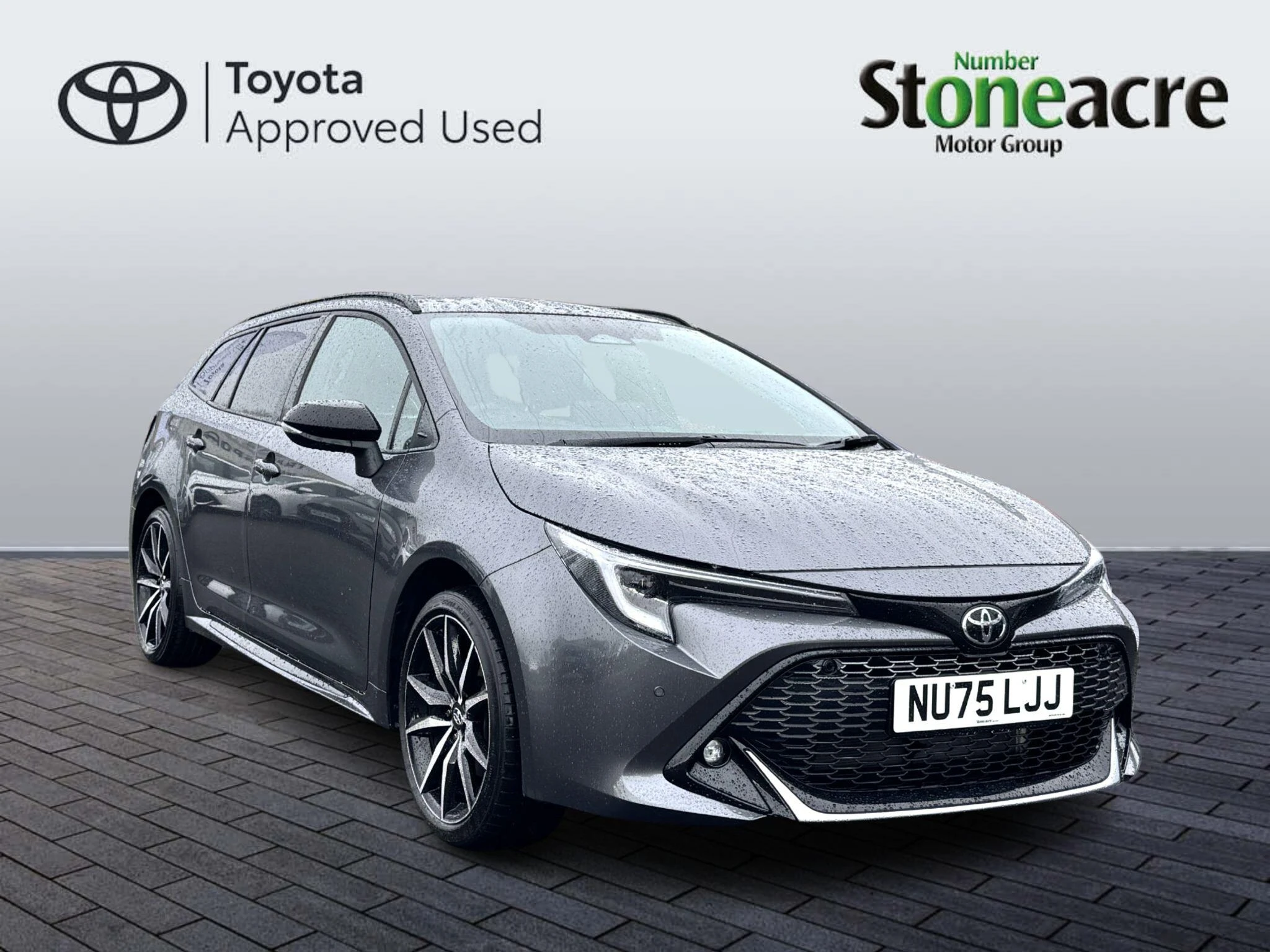 Toyota Corolla Touring Sports 2.0 VVT-h GR SPORT Touring Sports CVT Euro 6 (s/s) 5dr NU75LJJ Image 1