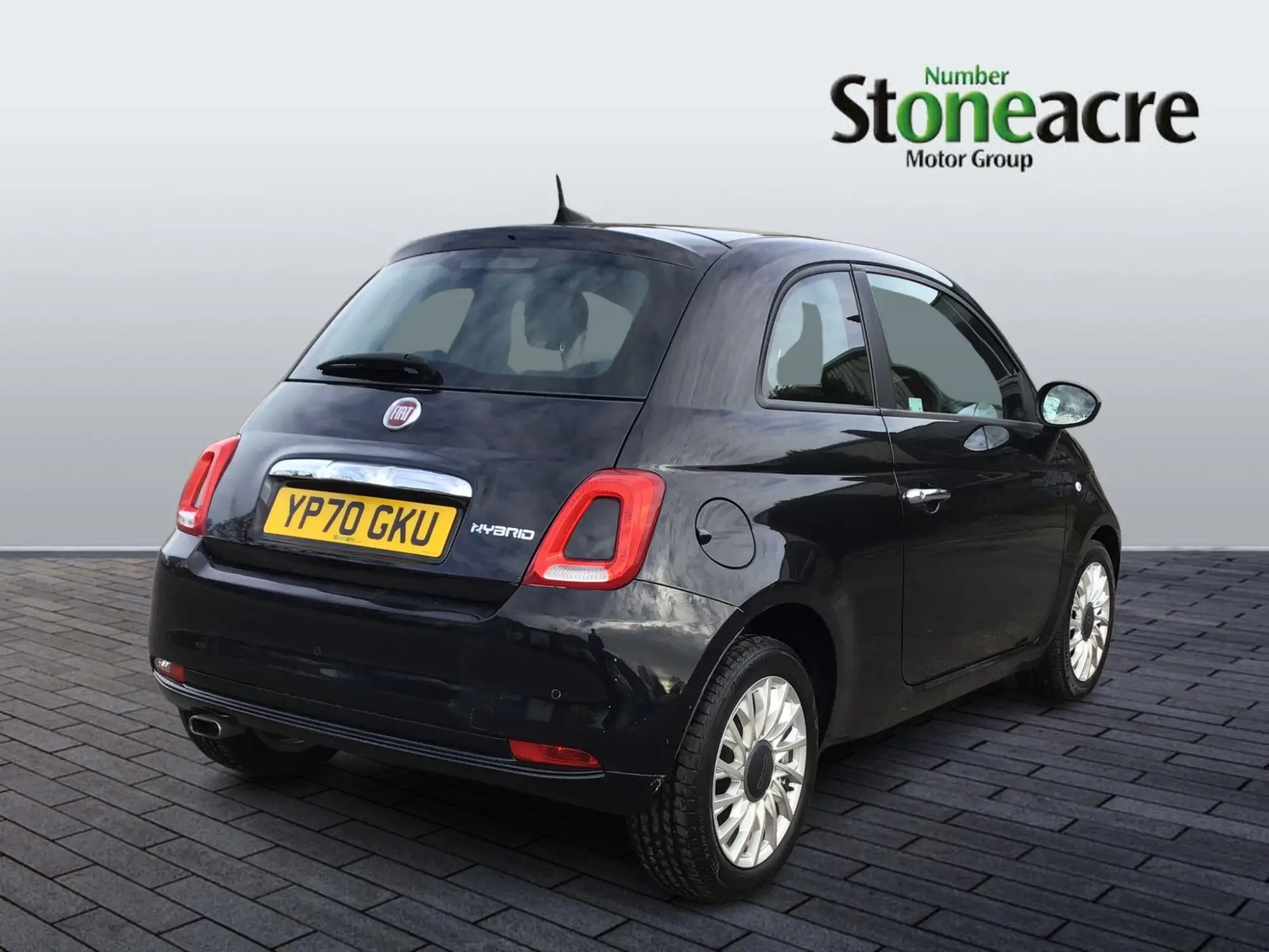 Fiat 500 1.0 Mild Hybrid Lounge 3dr YP70GKU Image 3