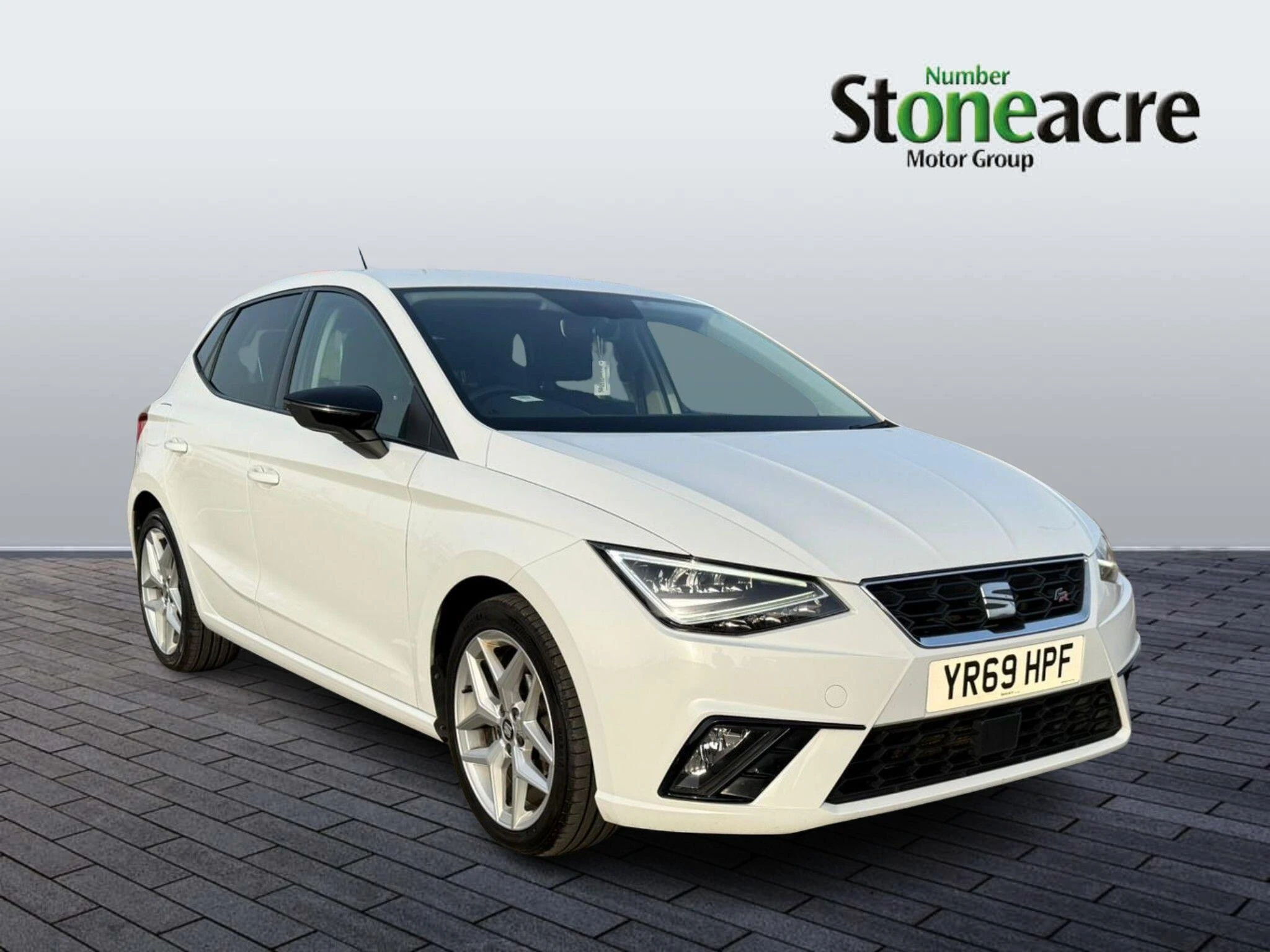SEAT Ibiza 1.0 TSI FR Hatchback 5dr Petrol Manual Euro 6 (s/s) GPF (95 ps) YR69HPF Image 1