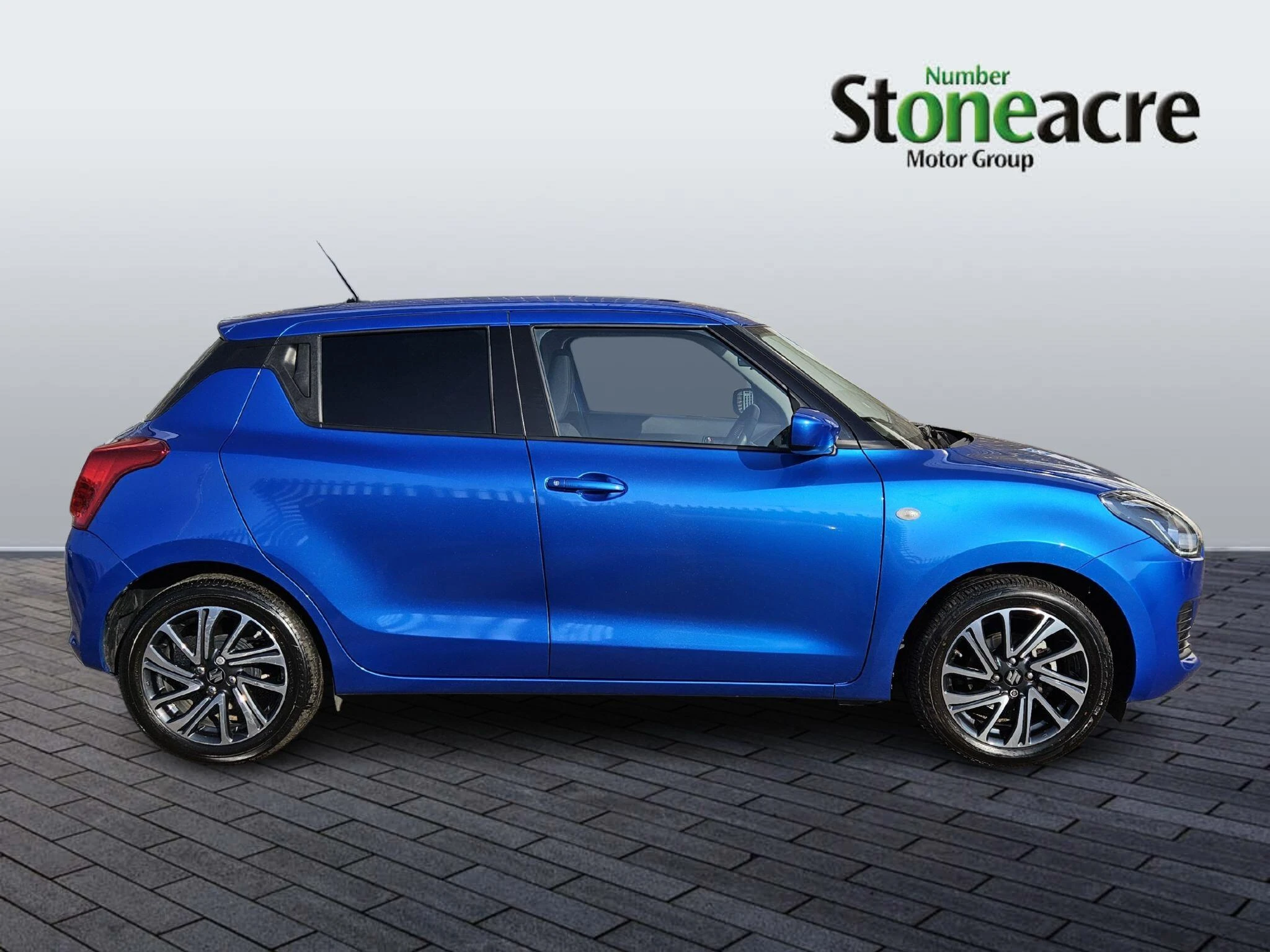 Suzuki Swift Image 2