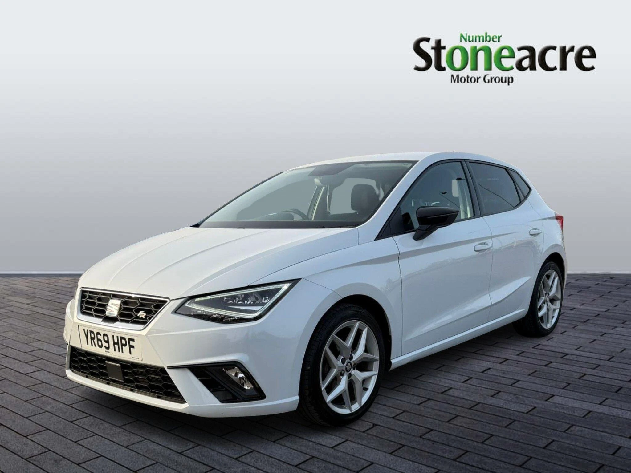 SEAT Ibiza 1.0 TSI FR Hatchback 5dr Petrol Manual Euro 6 (s/s) GPF (95 ps) YR69HPF Image 3
