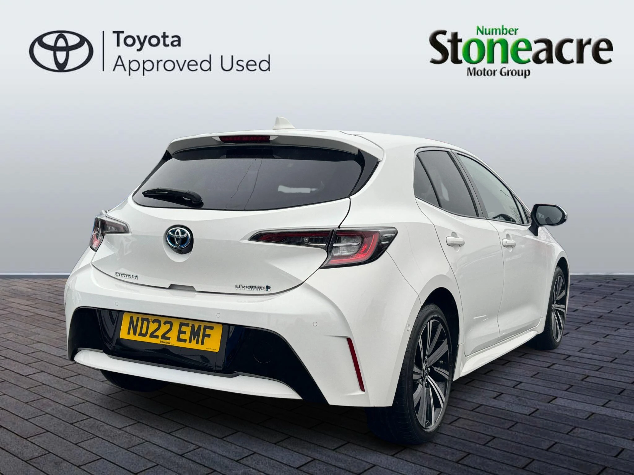 Toyota Corolla Hatchback 1.8 VVT-i Hybrid Design 5dr CVT ND22EMF Image 3