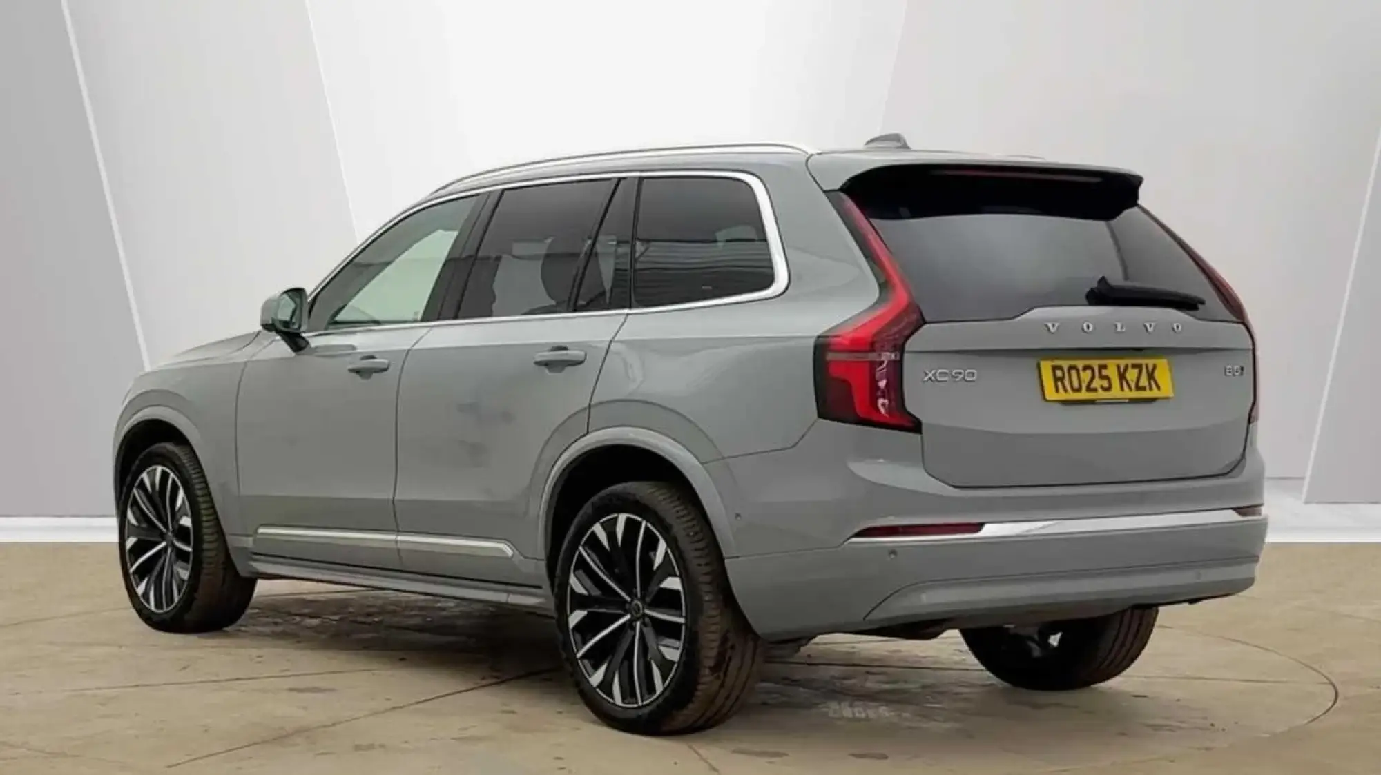 Volvo XC90 Image 3
